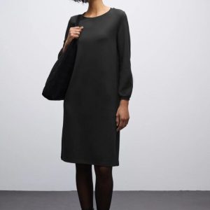 Vestido punto negro