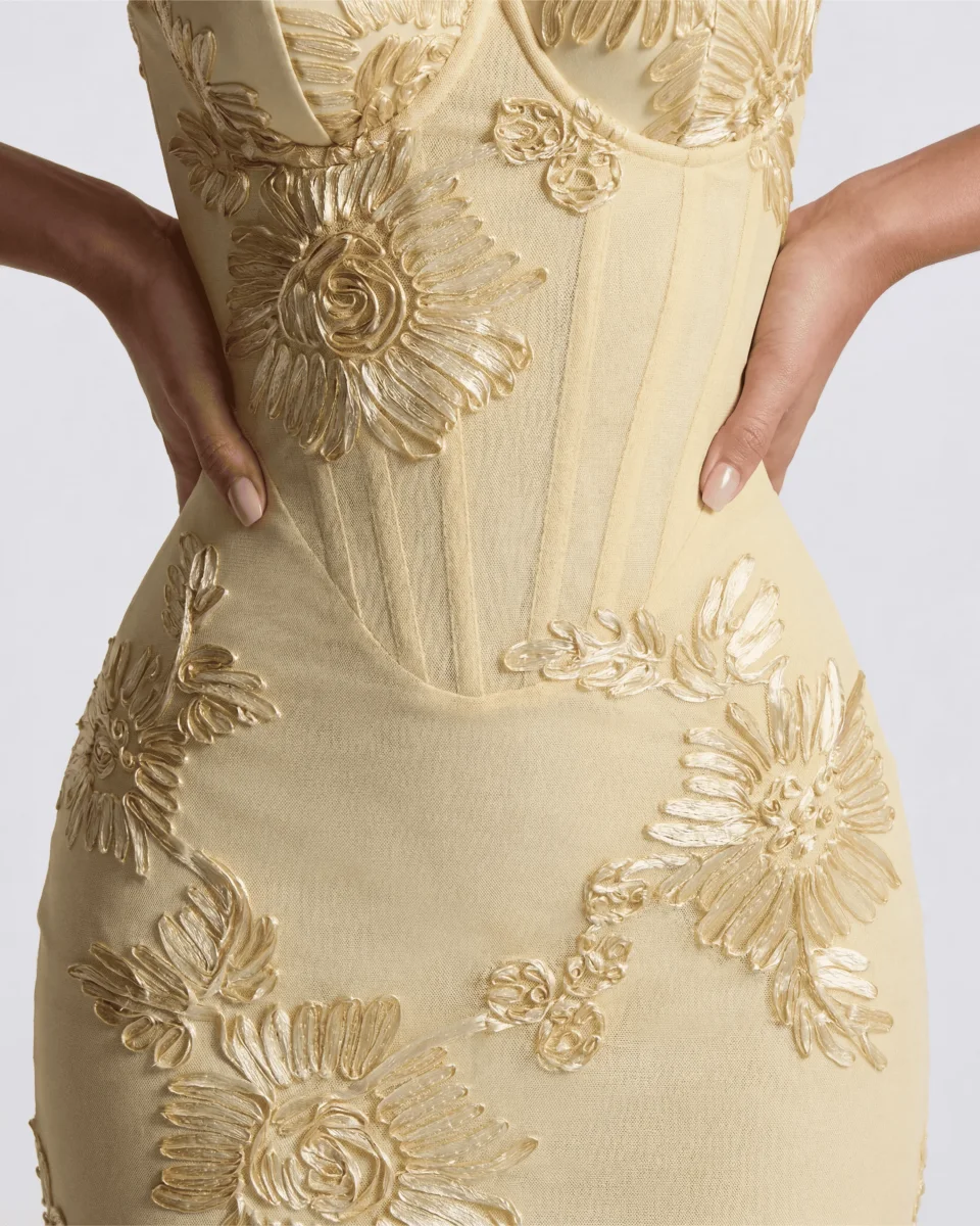 Vestido largo con corsé floral bordado - Imagen 8