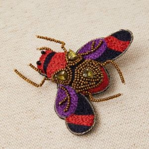 Broche abeja teja
