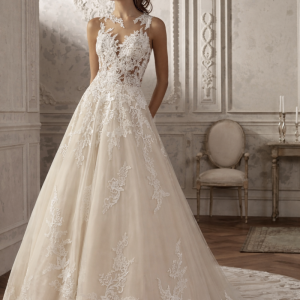 Vestido de novia corte princesa.
