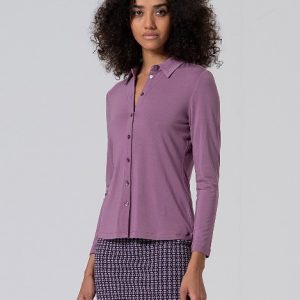 Camisa básica ciruela