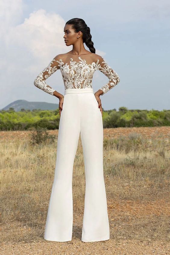 Pantalón blanco de novia recto Tendencia 2025.