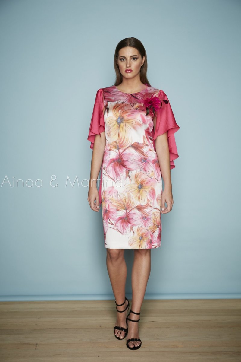 Vestido corto de estampado.
