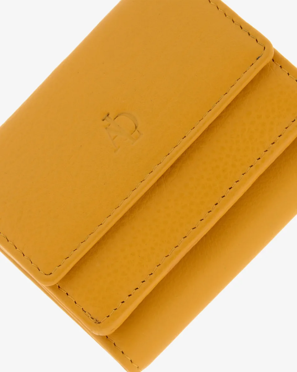 Básicos atemporales — Cartera pequeña con doble solapa - Imagen 6