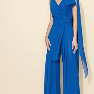 Mono de gasa en azul klein.