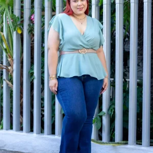 Jeans Flare Liso Curvy Oscuro