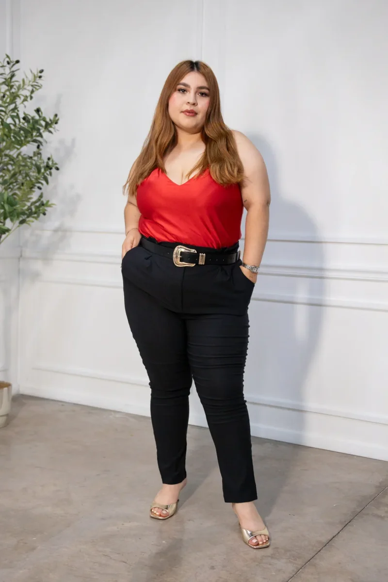 Blusa Curvy Tirantes Satín Blanco o Rojo Brillo Sutil Elegante - Imagen 7