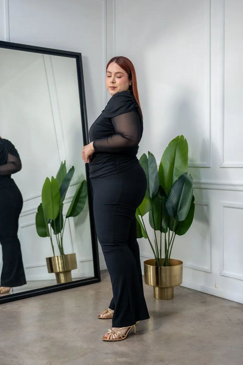 Blusa Mesh con Capas Curvy Negro - Imagen 7