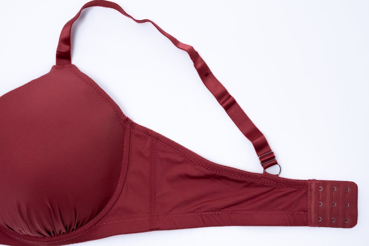Brasier Curvy Liso Tinto Soft Touch Realce Natural Versátil - Imagen 3