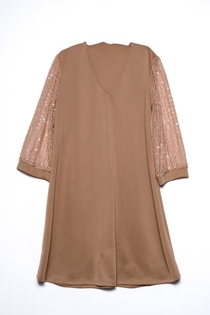 Vestido Curvy Detalle Lentejuela en Manga Beige Statement - Imagen 4