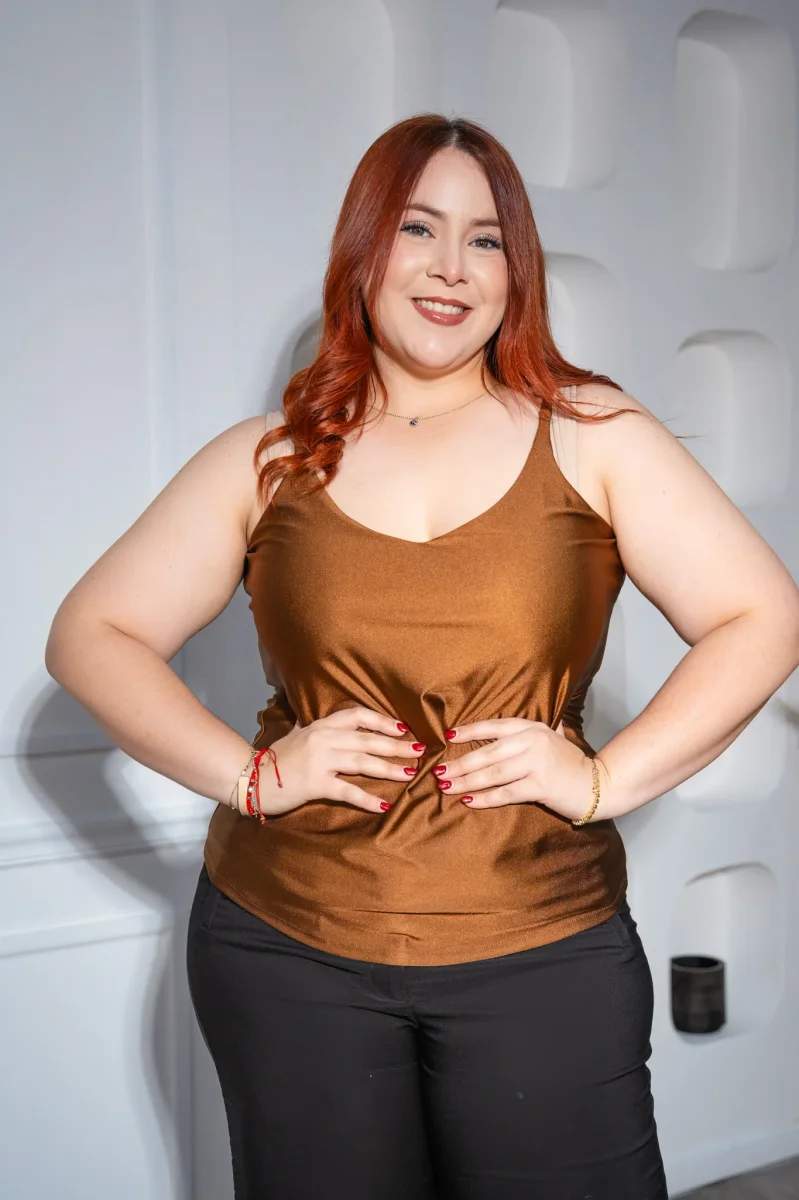 Blusa Curvy Tirantes Satín Azul o Café Brillo Sutil Versátil - Imagen 8