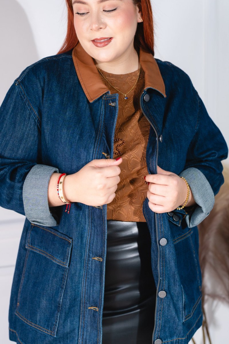 Chamarra Curvy Denim con Cuero Edge Premium Statement