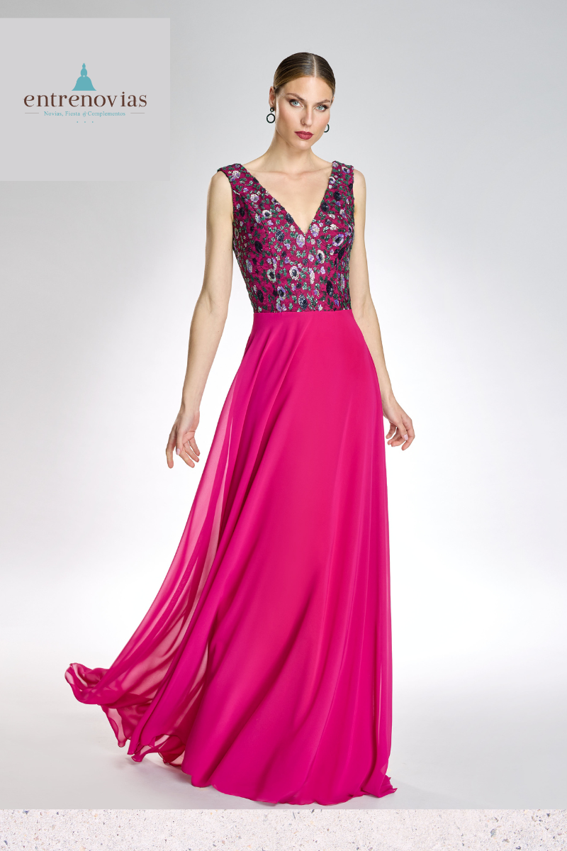 Vestido de invitada largo con cuerpo de tul bordado y falda de gasa. - Imagen 2