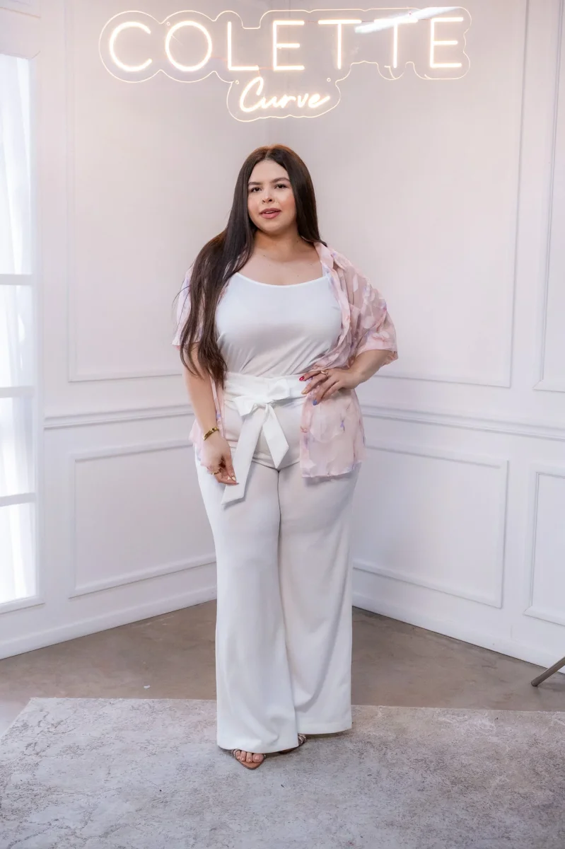 Camisa Curvy Estampada Floral Rosa Manga al Codo Favorecedora - Imagen 7