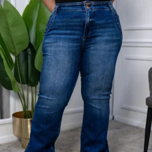 Jeans Curvy Campana Cintura Alta Super Stretch Estiliza Pierna