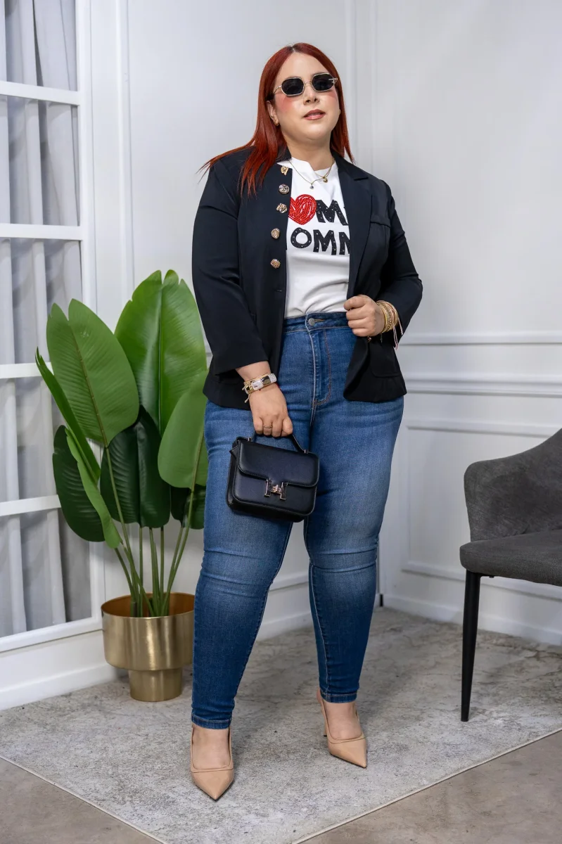 Playera Curvy I Love Mom con Brillos Blanca Regalo Mamá - Imagen 7