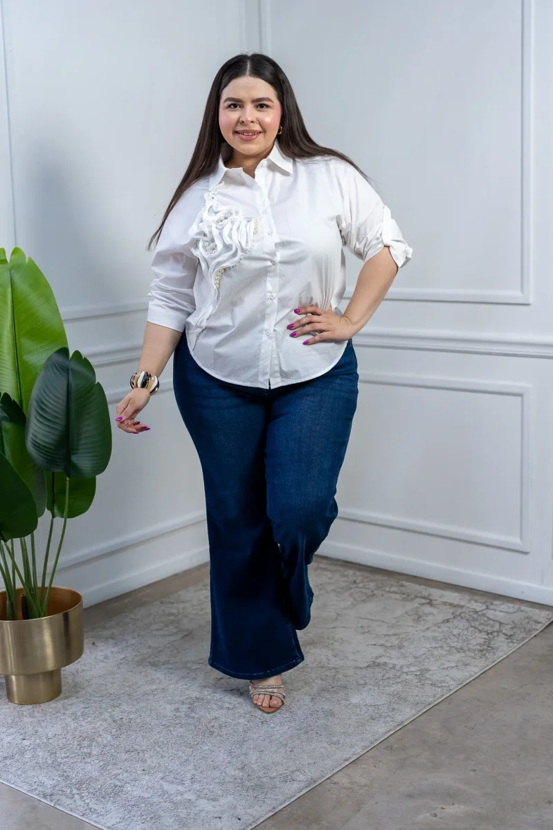 Jeans Curvy Campana Azul Oscuro Tiro Alto Doble Botón - Imagen 5