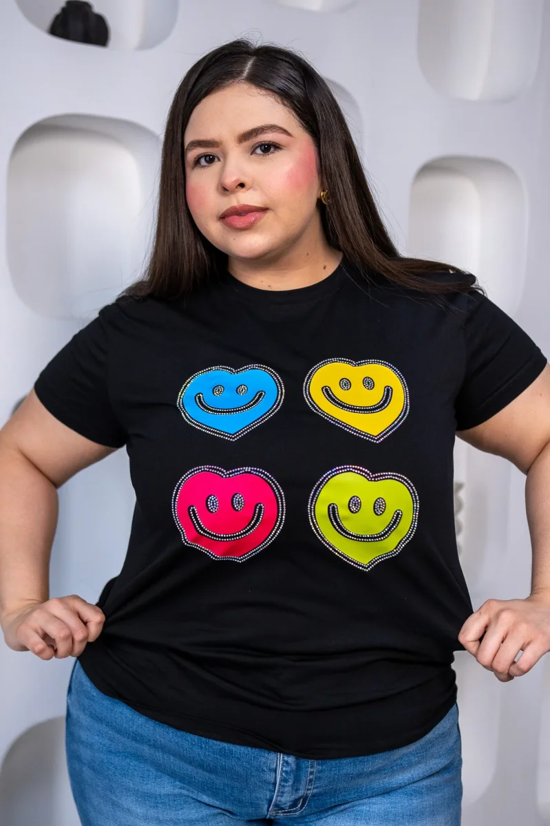 Playera Curvy Caritas Feliz Negra Talla Extra - Imagen 4
