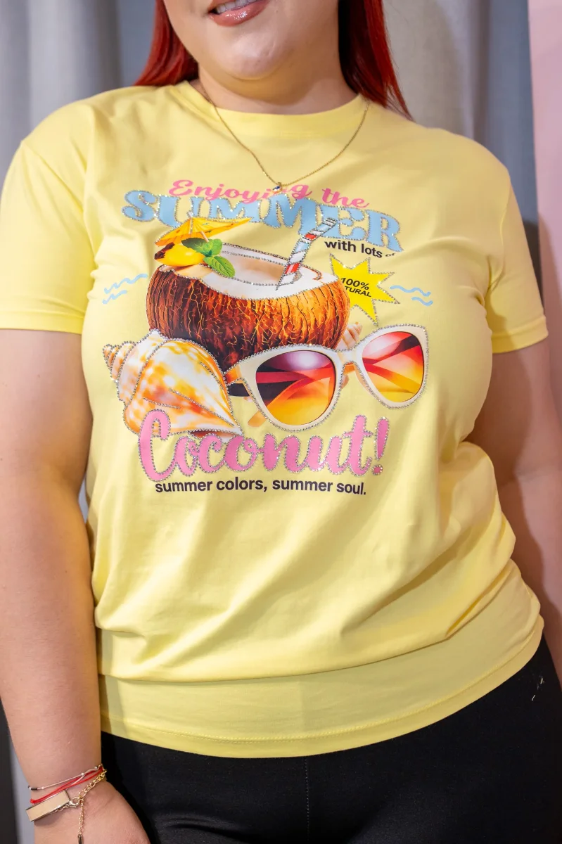 Playera Curvy Estampada Summer Coco Amarilla Algodon Stretch - Imagen 5