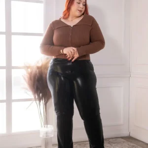 Pantalon campana cuero textura