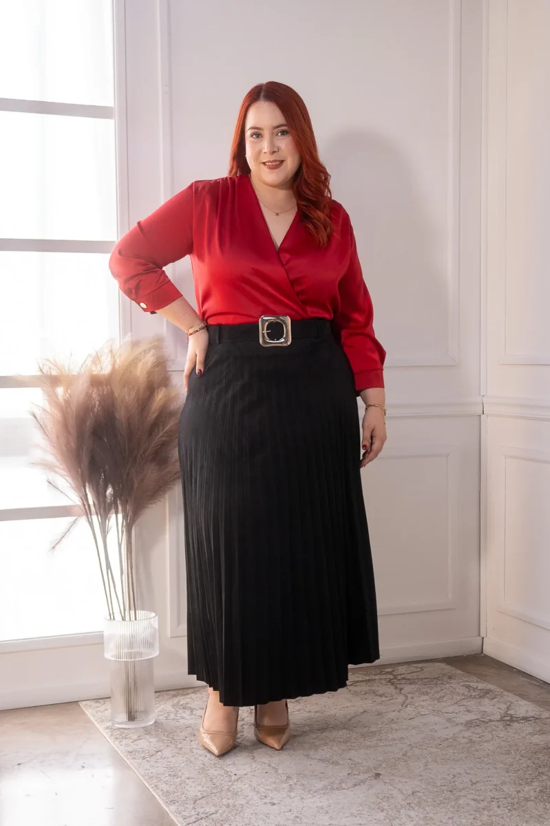 Falda Curvy Larga Plisada Gamuza Negra Premium Elegante - Imagen 5
