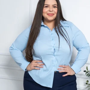 Camisa Curvy Lisa con Pinzas Popelina Azul Estructurada