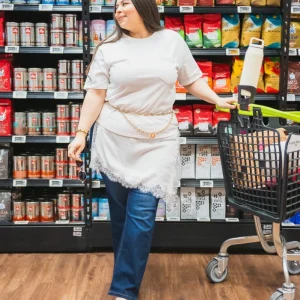 Blusa Curvy Algodón con Encaje Asimétrico Blanca Casual Chic