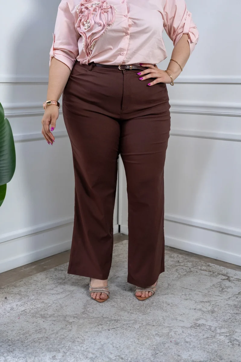 Pantalón Curvy Recto Vestir Café con Cinto Realza Glúteos - Imagen 8
