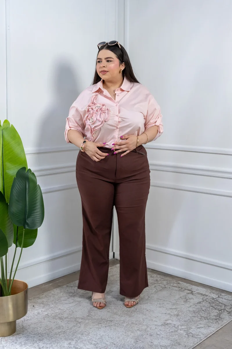 Pantalón Curvy Recto Vestir Café con Cinto Realza Glúteos - Imagen 9