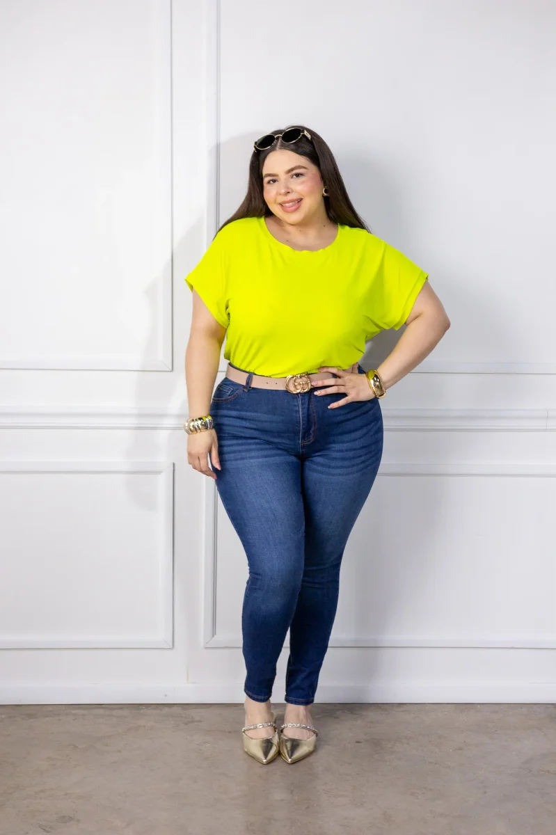 Blusa Curvy Licra Cuello Redondo Manga Corta Amarillo Limón - Imagen 5