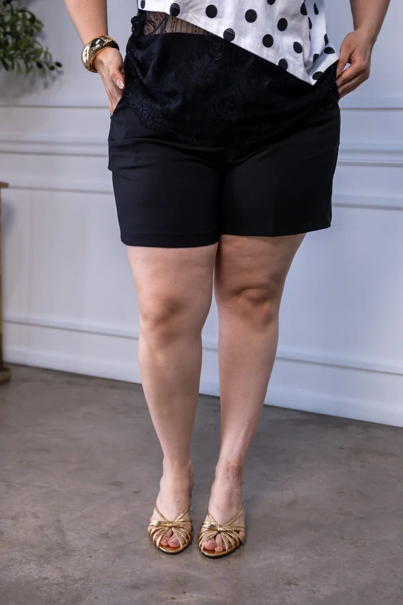 Bermuda Curvy de Vestir Lisa Negra Cintura Alta - Imagen 5