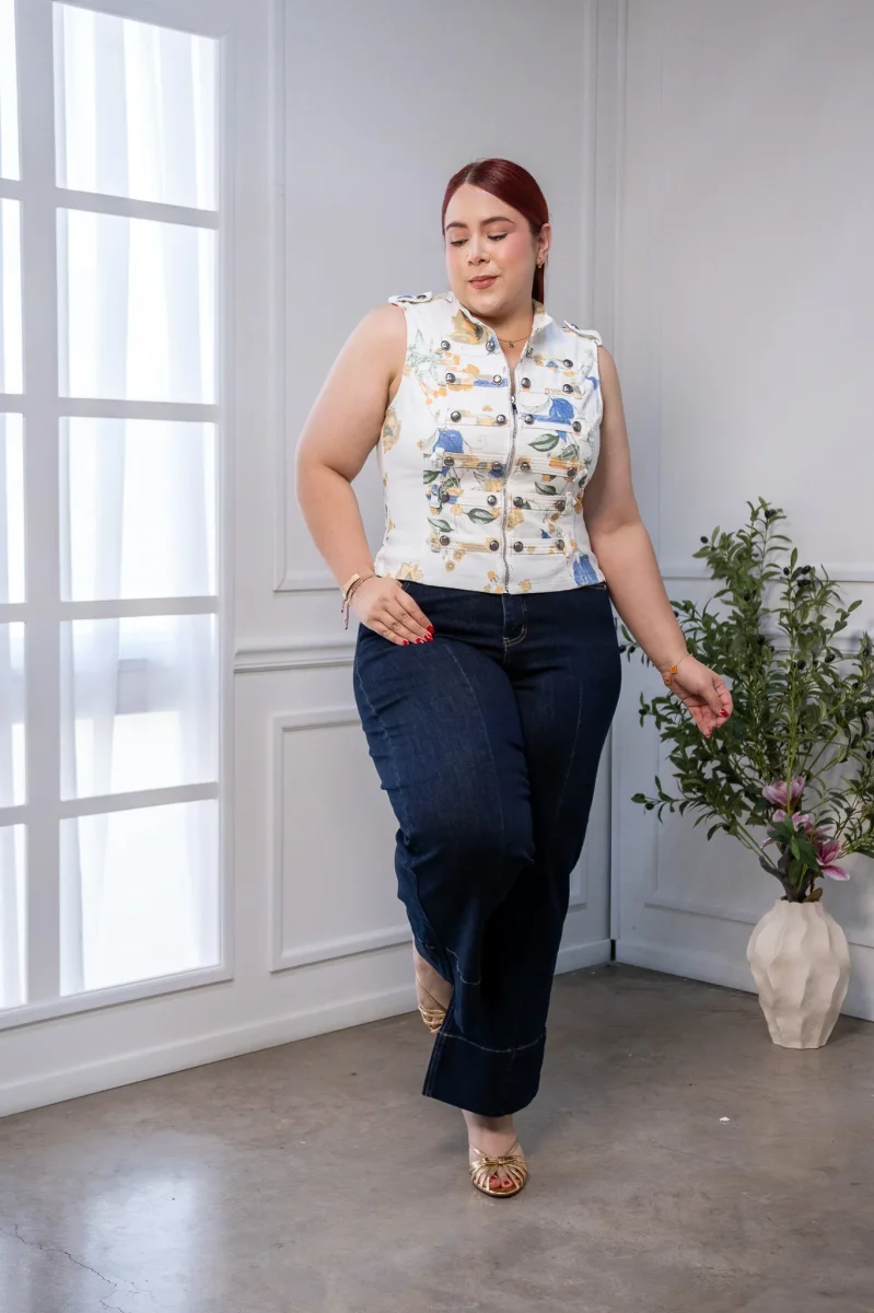 Jeans Curvy High Rise Crop Oscuros Cintura Alta Tobillo - Imagen 5