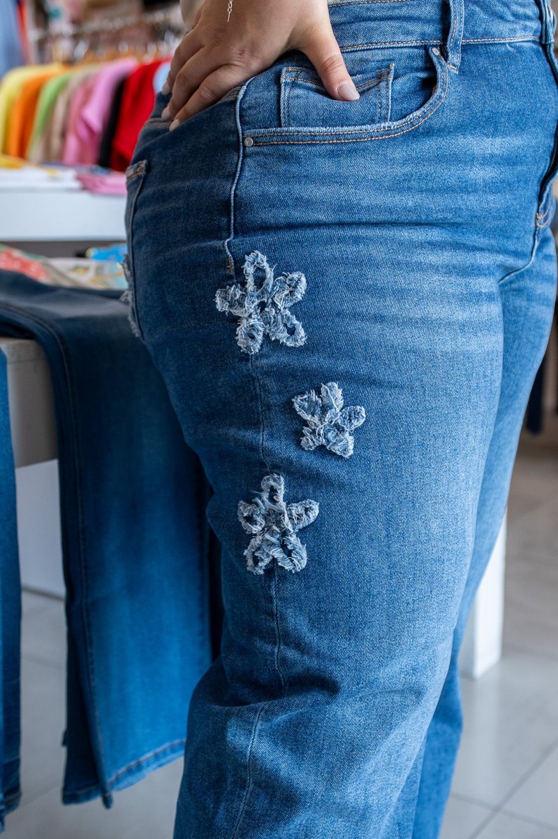 Jeans Barrel Curvy Estampado Floral Oscuro - Imagen 8