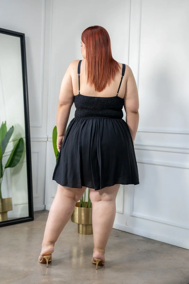 Vestido Corto Curvy Tirantes Negro Elegante - Imagen 5