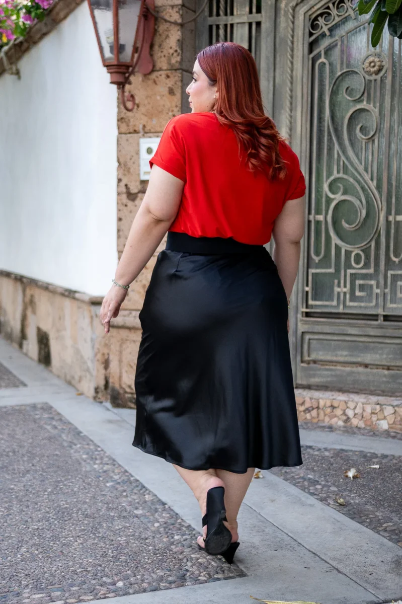 Blusa Curvy Licra Cuello Redondo Manga Corta Rojo Statement - Imagen 5