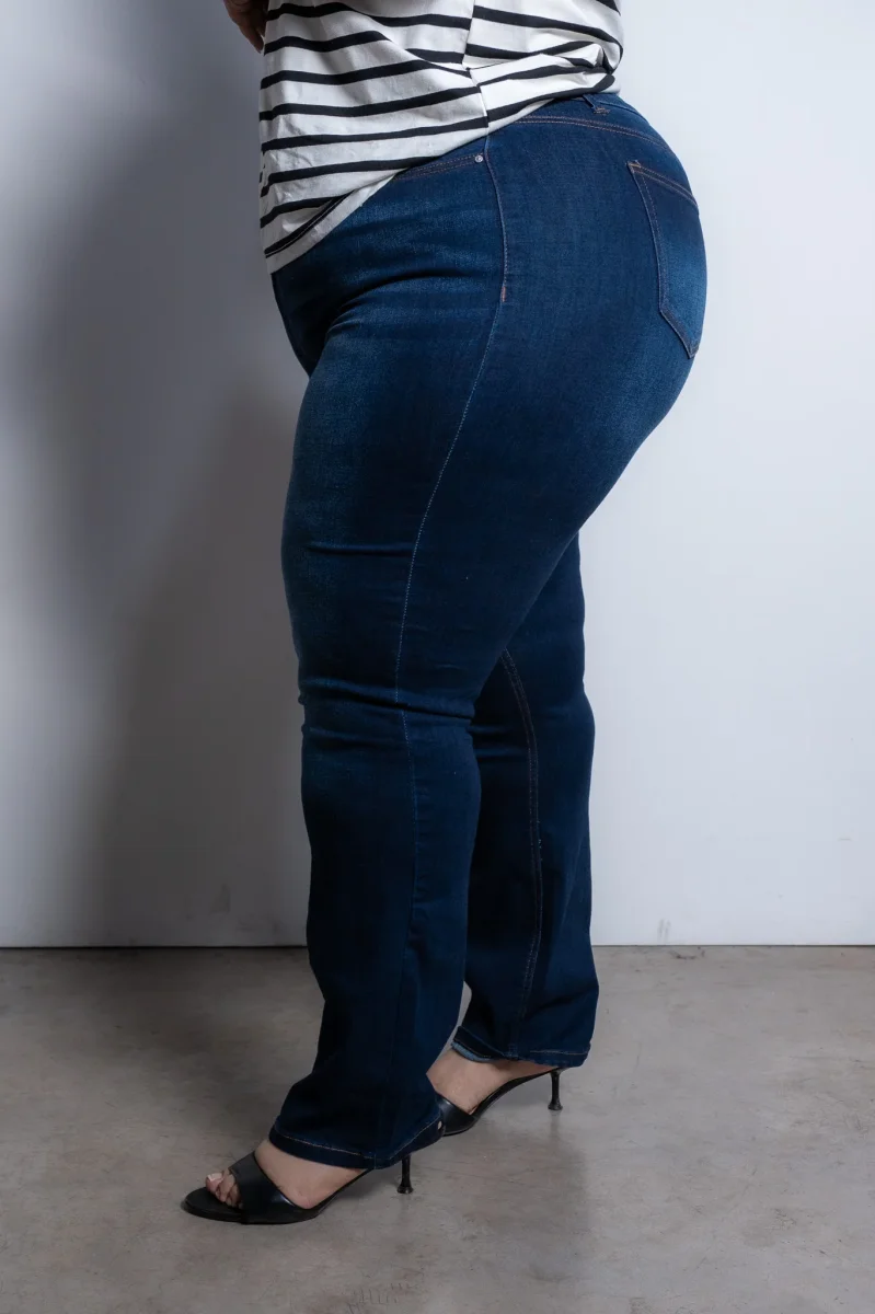 Jeans Recto Liso Tiro Alto Stretch | Talla Extra Plus Size - Imagen 9