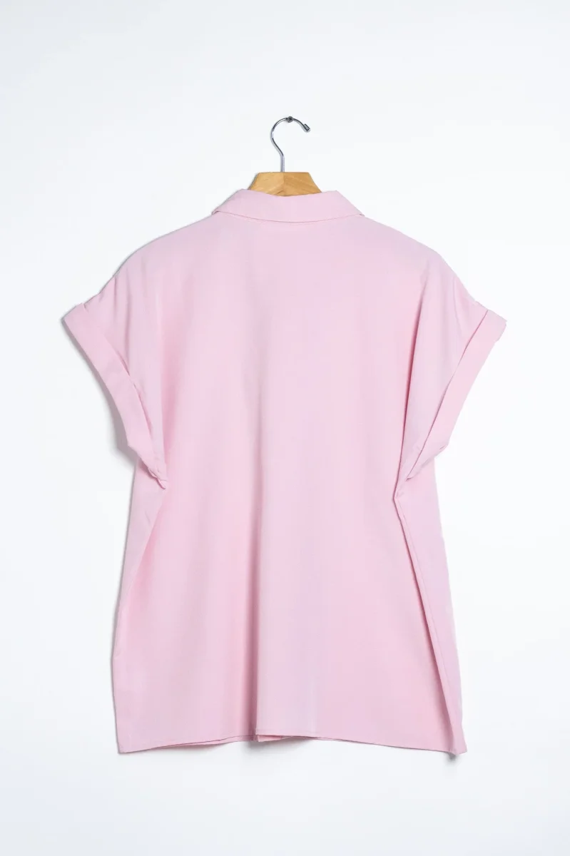 Camisa Curvy Lisa Bolsa Rosa Pastel Básica - Imagen 5