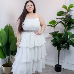 Vestido Curvy de Gasa Ivory con Holanes y Cintura Elástica