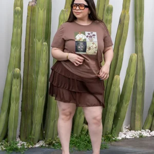 Blusa Cuello Redondo Estampado Abstracto Curvy Café
