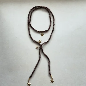 COLLAR VETTA MARRÓN (cordón ganchillo con rocalla)