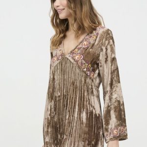 Vestido corto terciopelo