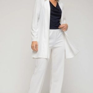 Levita blanca