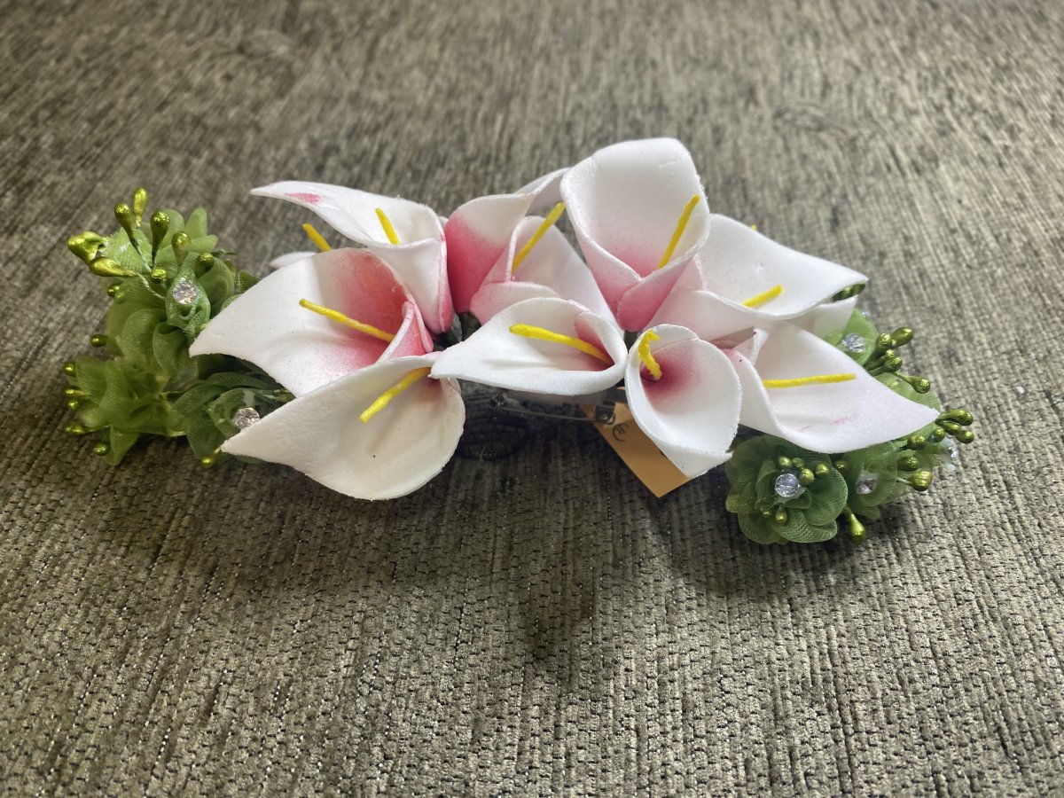 Broche para novia, invitada y madrina