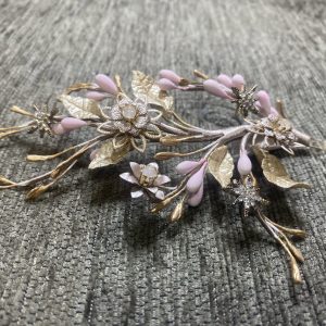 Prendido para novia, madrina e invitada
