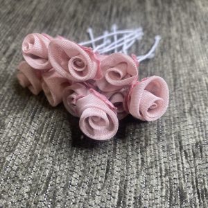 Flores para decorar el cabello