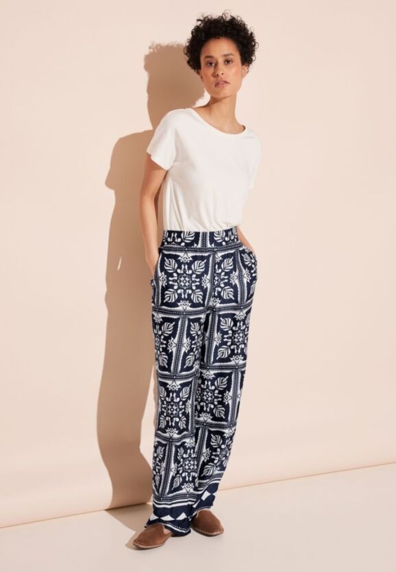 Pantalón raso estampado - Imagen 2