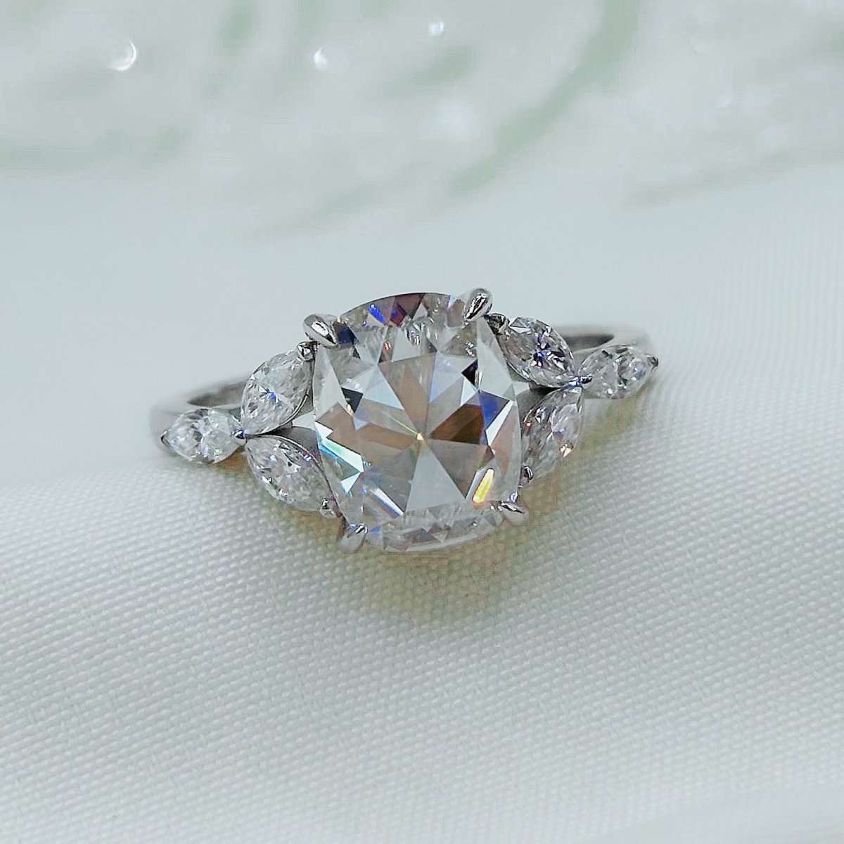 Anillo Rose 10K Moisanita RoseCut 2.0CT Con Certificado GRA