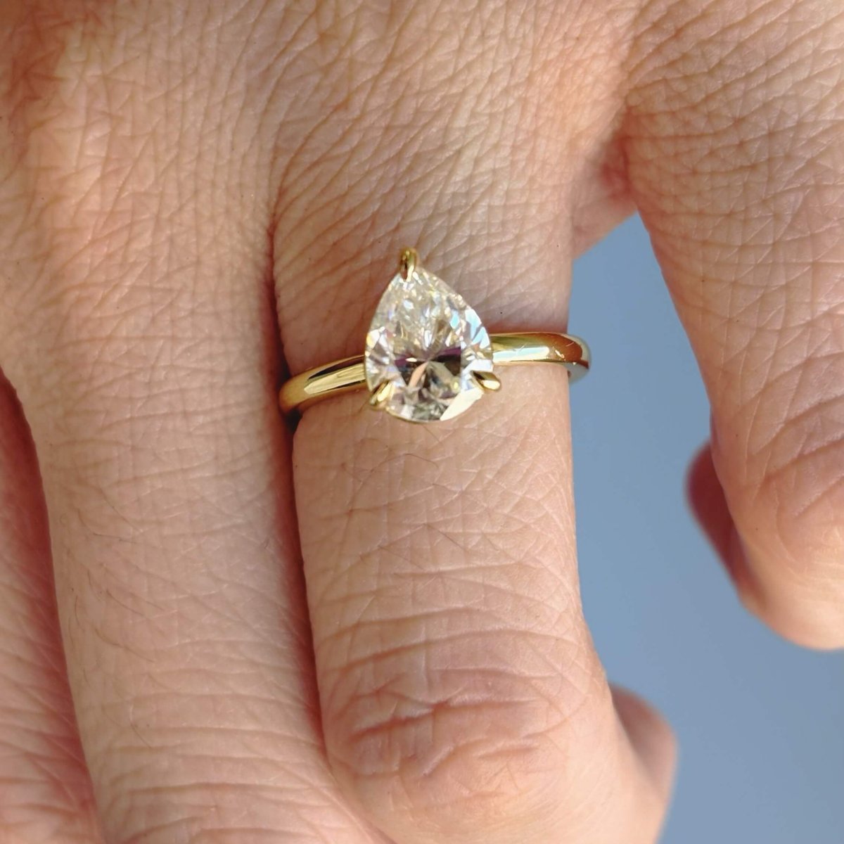 Anillo Olena 10k Moisanita Pera 2.0ct Con Certificado GRA - Imagen 7