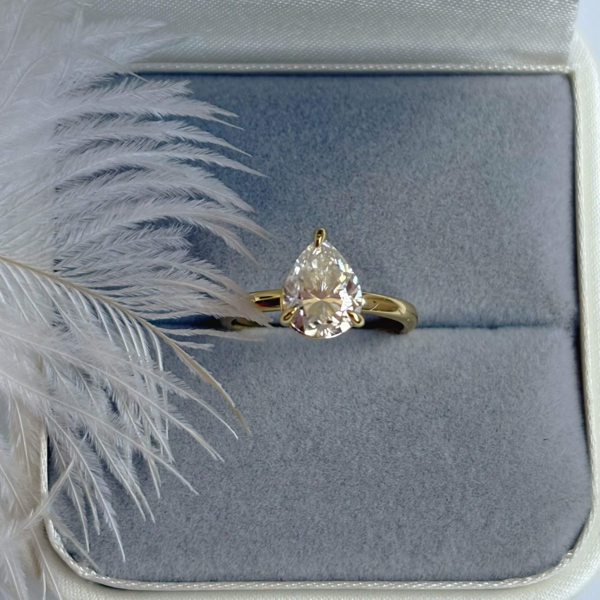 Anillo Olena 10k Moisanita Pera 2.0ct Con Certificado GRA - Imagen 6