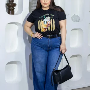 Playera The Coffee Club Curvy Negra